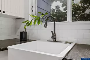 1071 SW Church St, Dallas, OR 97338 - Photo 10