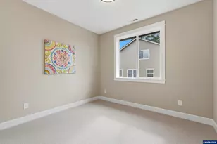 1774 Ammon St NW, Salem, OR 97304 - Photo 30