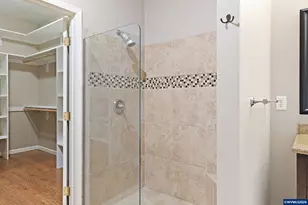 33960 Viewcrest Dr NE, Albany, OR 97322 - Photo 20