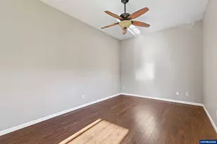 33960 Viewcrest Dr NE, Albany, OR 97322 - Photo 22