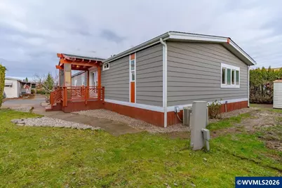 5422 Portland Rd NE #111, Salem, OR 97305 - Photo 8