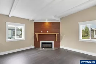 5422 Portland Rd NE, Salem, OR 97305 - Photo 16