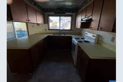 4915 Liberal Av NE, Salem, OR 97305 - Photo 16