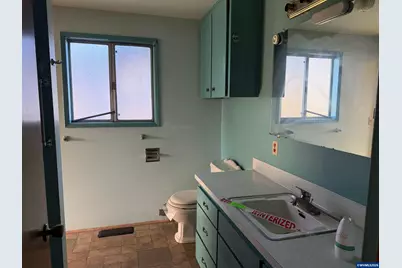 4915 Liberal Av NE, Salem, OR 97305 - Photo 8