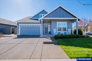 895 Chestnut St, Independence, OR 97351 - Photo 1