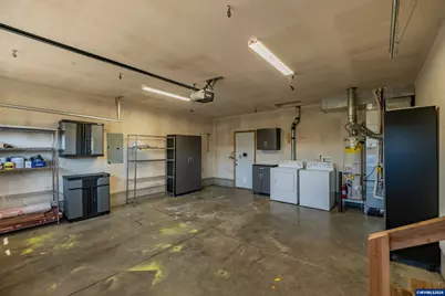 1023 S 10th St, Lebanon, OR 97355 - Photo 32