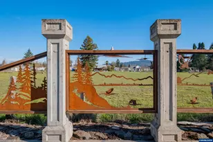 1023 S 10th St, Lebanon, OR 97355 - Photo 28