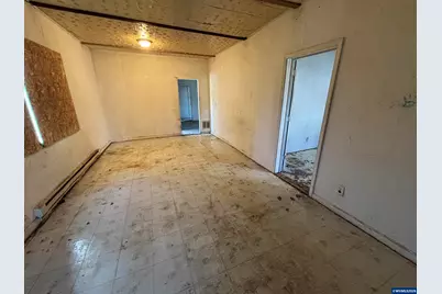 1690 Mill St SE, Salem, OR 97301 - Photo 8