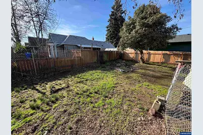 1690 Mill St SE, Salem, OR 97301 - Photo 6