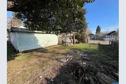 1690 Mill St SE, Salem, OR 97301 - Photo 26