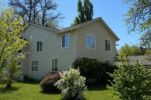 451 Oak Terrace St, Sweet Home, OR 97386 - Photo 2