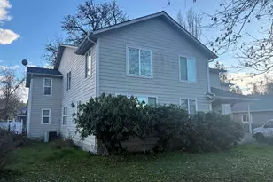 451 Oak Terrace St, Sweet Home, OR 97386 - Photo 2