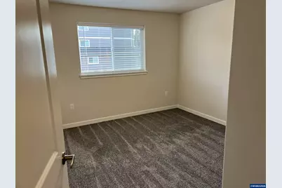 972 N 2nd St, Jefferson, OR 97352 - Photo 18