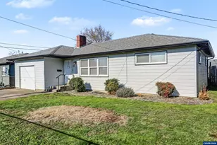 335 Berry St, Lebanon, OR 97355 - Photo 2