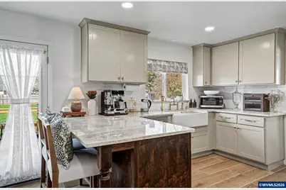 283 Delmar Dr N, Salem, OR 97303 - Photo 10