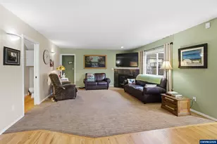 2033 W Park Ct NW, Salem, OR 97304 - Photo 22