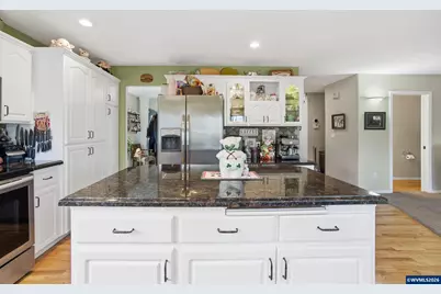 2033 West Park Ct NW, Salem, OR 97304 - Photo 20