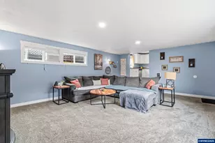 1051 W Oak St, Lebanon, OR 97355 - Photo 12