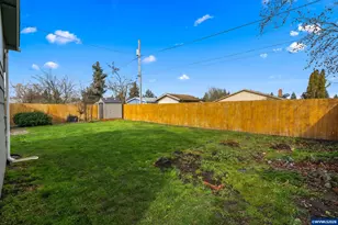 1051 W Oak St, Lebanon, OR 97355 - Photo 28