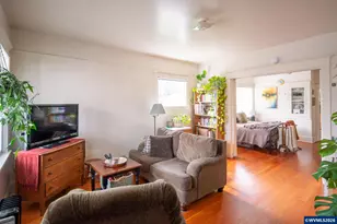 3911 - 3925 SE 28th Pl, Portland, OR 97202 - Photo 2