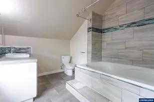 229 NE Maple St, Sublimity, OR 97385 - Photo 36