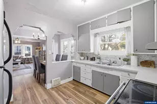 2270 Center St, Salem, OR 97301 - Photo 12