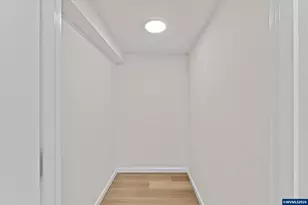 1093 Icel Ct NE, Salem, OR 97301 - Photo 32