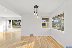 1093 Icel Ct NE, Salem, OR 97301 - Photo 12