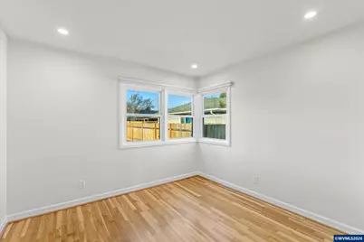 1093 Icel Ct NE, Salem, OR 97301 - Photo 18