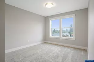 195 Iowa St, Silverton, OR 97381 - Photo 38