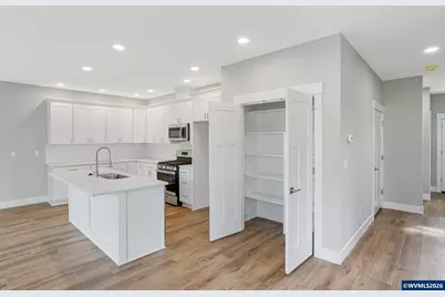 1503 N 2nd St, Silverton, OR 97381 - Photo 4