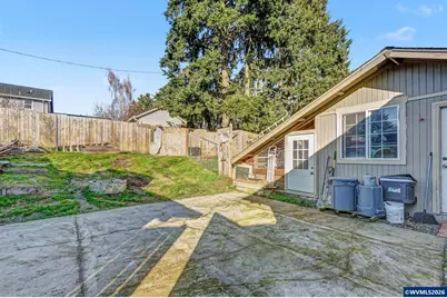 4425 York Av NE, Salem, OR 97305 - Photo 16