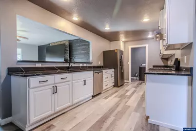 4377 Munkers St SE, Salem, OR 97317 - Photo 12