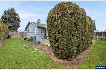 300 W Clackamas Cir, Woodburn, OR 97071 - Photo 34