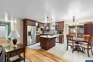 2573 Carleton Way NE, Salem, OR 97301 - Photo 8