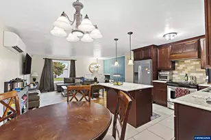 2573 Carleton Way NE, Salem, OR 97301 - Photo 12