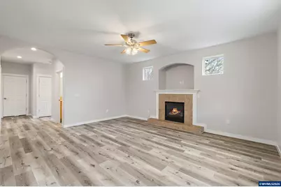 212 Breezy Wy NE, Albany, OR 97322 - Photo 12