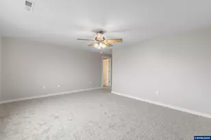 212 Breezy Wy NE, Albany, OR 97322 - Photo 18