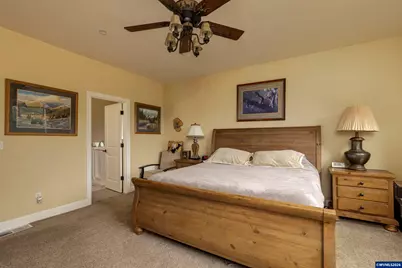 5101 NW Paradise Dr, Forest Grove, OR 97116 - Photo 12