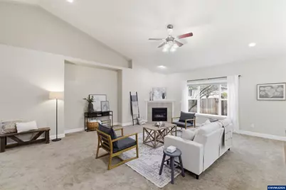 338 NW Foxglove St, Dallas, OR 97338 - Photo 6