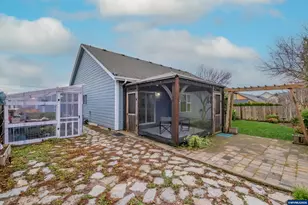 338 NW Foxglove St, Dallas, OR 97338 - Photo 40