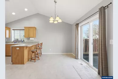 415 Maple Ct, Mount Angel, OR 97362 - Photo 18