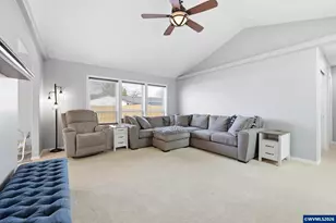 415 Maple Ct, Mount Angel, OR 97362 - Photo 12