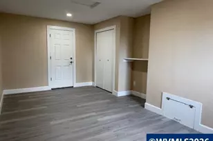 1075 Shipping St NE, Salem, OR 97301 - Photo 8