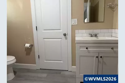 1075 Shipping St NE, Salem, OR 97301 - Photo 12