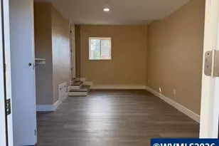 1075 Shipping St NE, Salem, OR 97301 - Photo 10