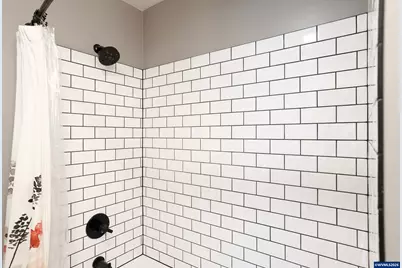 424 S 3rd St, Silverton, OR 97381 - Photo 20