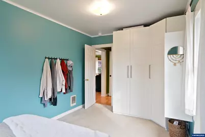 424 S 3rd St, Silverton, OR 97381 - Photo 24