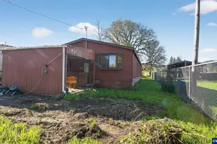 1901 Kalmia St, Sweet Home, OR 97386 - Photo 2
