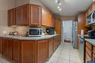 483 Rye St #18, Woodburn, OR 97071 - Photo 12